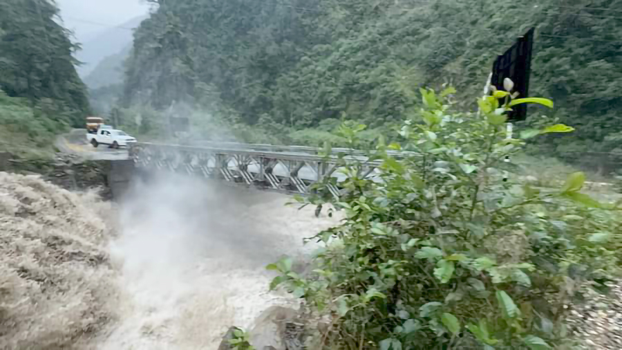 Floods damage bridges on Nepal-China Araniko Highway, Tatopani border blocked